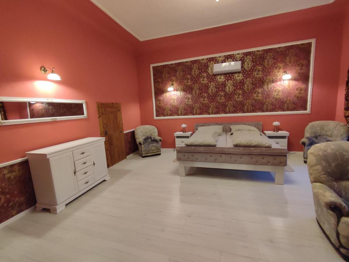 Zamecky Apartman - Castle Apartment Stříbro Buitenkant foto